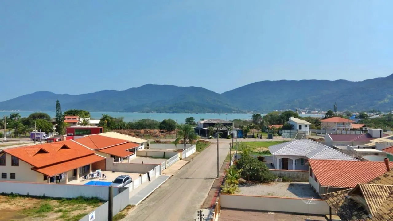 Lindo E Aconchegante Apartamento A Poucos Mts Da Praia Grande - Governador Celso Ramos